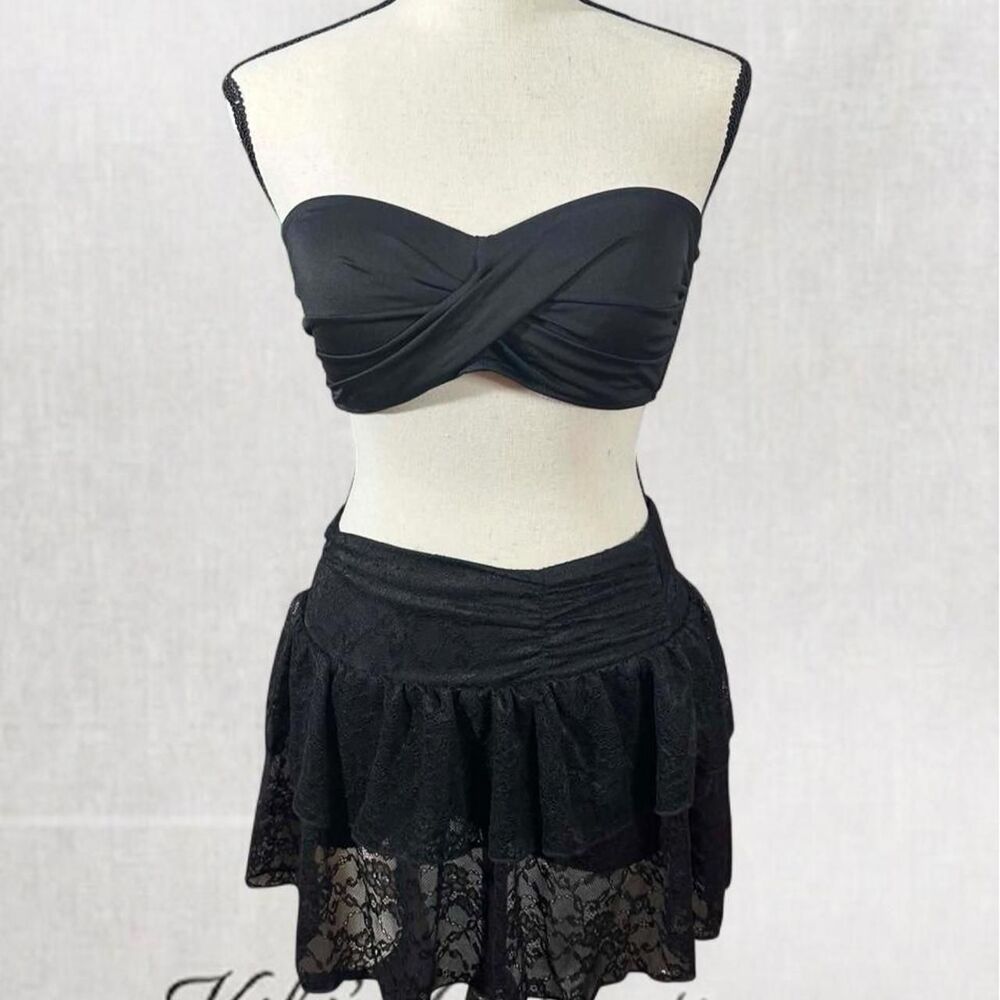 Basic Goth Black Strapless Bikini Top with Buckle Latch Back